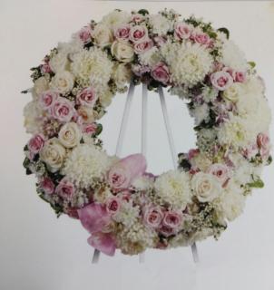Remembrance Wreath/Hydrangea,Roses,Chusions