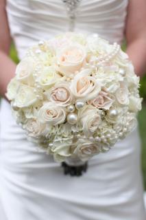 Blush Bouquet/Roses,Hydrangea,Pearls