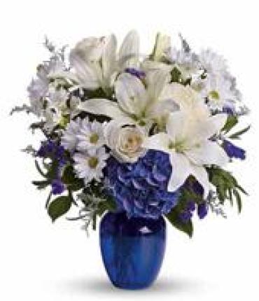 Pretty In Blue/Lily,Rose Hydrangea,Daisy,Statice