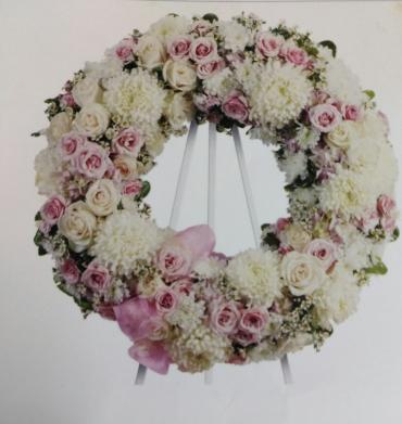 Remembrance Wreath/Hydrangea,Roses,Chusions