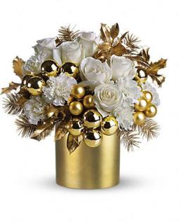 A Gold Christmas/Roses,Carnations,Ornaments