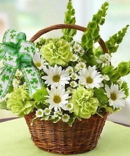 Shamrock Basket/Carnations,Buttons,Daisies,Monte,Bells