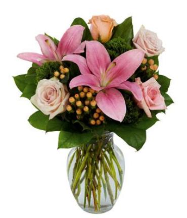 Pink Rose Petal and Lilly Surprise/Lilly,Rose Hypericum
