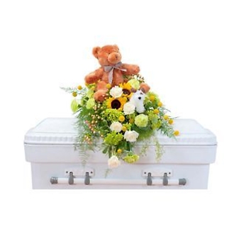 A Infant Casket Spray/Minni Hydrangea,Sunflowers,Roses,Buttons,