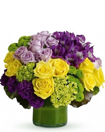 Simply Splendid Bouquet/Minni Hydrangea,Roses,Buttons