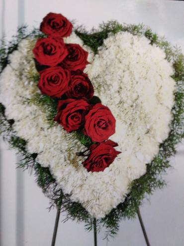 Broken Heart/Carnations,Roses