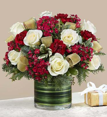 A Glorious Christmas/Roses, Mini Hydrangea,Carnations
