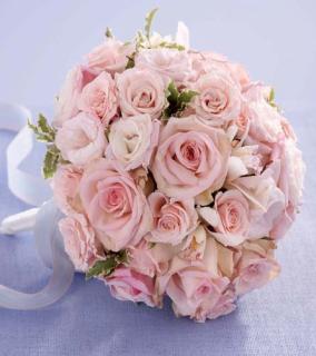 Dawn Bouquet/Lisianthus,Rose,Cymbidium Orchid,Spray Rose