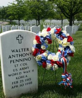 Patriotic Cemetery Flower/Silk,12\" Frame
