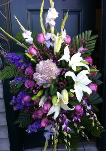 Standing Spray/Roses,Lilly,Hydrangea,Delph