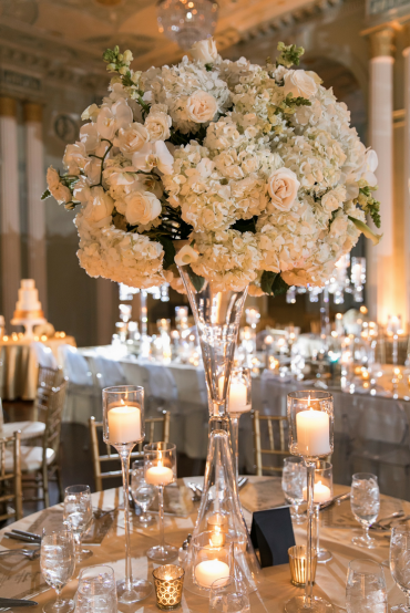 Center Piece/Roses,Hydrangea,Stock