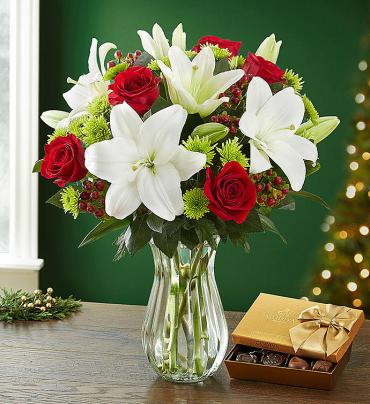 Celebration Bouquet/Roses,Buttons,Lily, Hypericum