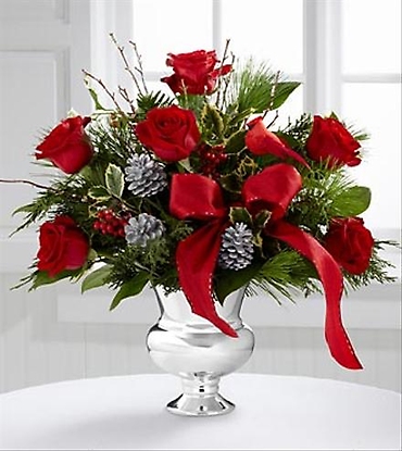 Silver Tidings/Roses,Berries,Pine Cones