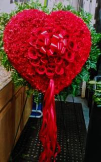 Bleeding Heart/Carnations,Roses/18\"