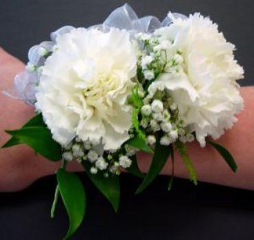Corsage/Carnations,Baby Breath/Color Optional