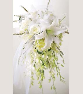 Lilly And Rose Bouquet/Rose,Lilly,Orchid,Queen anne lace