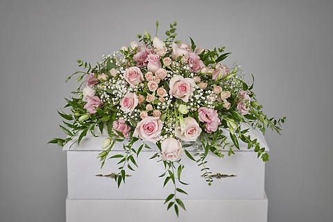 Infant And Child Casket Spray/Roses, Baby Breath, Lisianthus