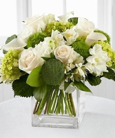 Luck O the Iris Bouquet/Roses,Hydrangea,Alstormeria,Cala Lilies