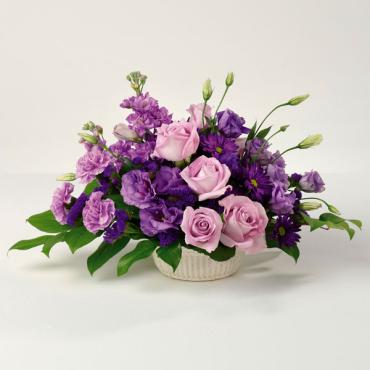 Purple Pleasures/Carns,Lisianthus,Stock,Roses