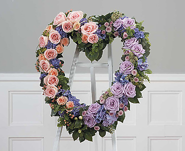 Lavender, Orange & Green Heart/Roses,Hydrangea,Buttons,Hypericum