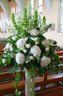 Altar Flower/Hydrangea,Bells,Larkspur,Roses, Calla Lilly